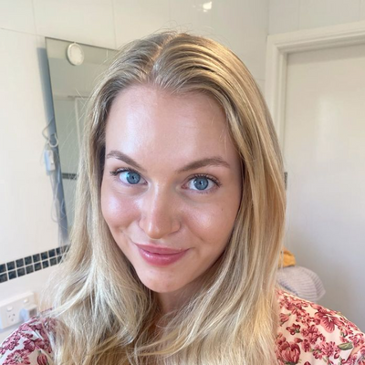 Chloe R.